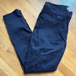 EUC Levi jeans. Black. Size 14.